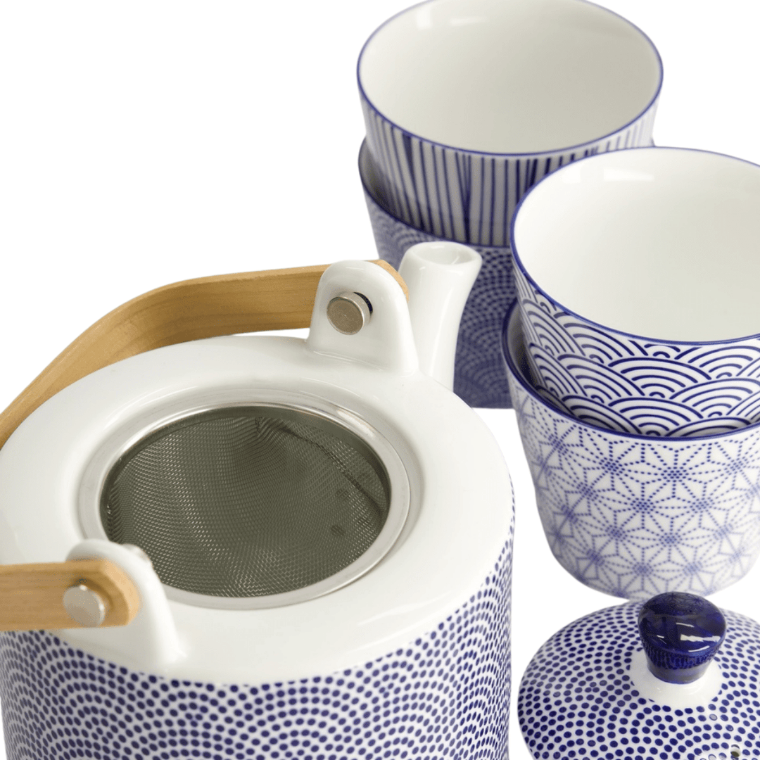 TOKYO DESIGN STUDIO Nippon Blue Tea Giftset Dots 0,8 l mit 4 Tassen – Lines/Star/Dots/Wave - MAOMAO