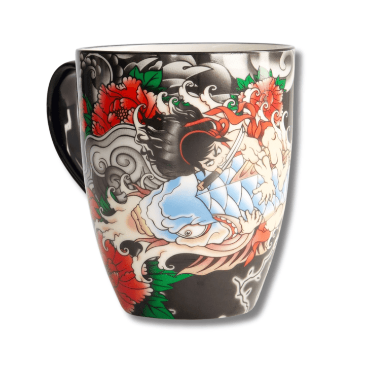 TOKYO DESIGN STUDIO Yakuza Carp Mug mit Geschenkbox – 8,5x10,2 cm / 340 ml - MAOMAO